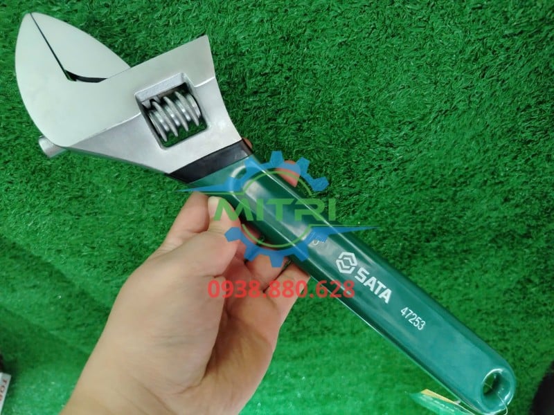 Sata 47253 mỏ lết thép hợp kim CrV cao cấp
