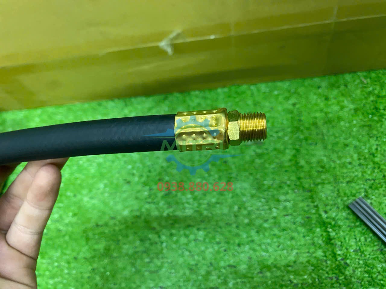Súng gõ rỉ khí nén chuyên dụng Kawasaki KPT-F1J-V2 tốc độ 5000 lần mỗi phút