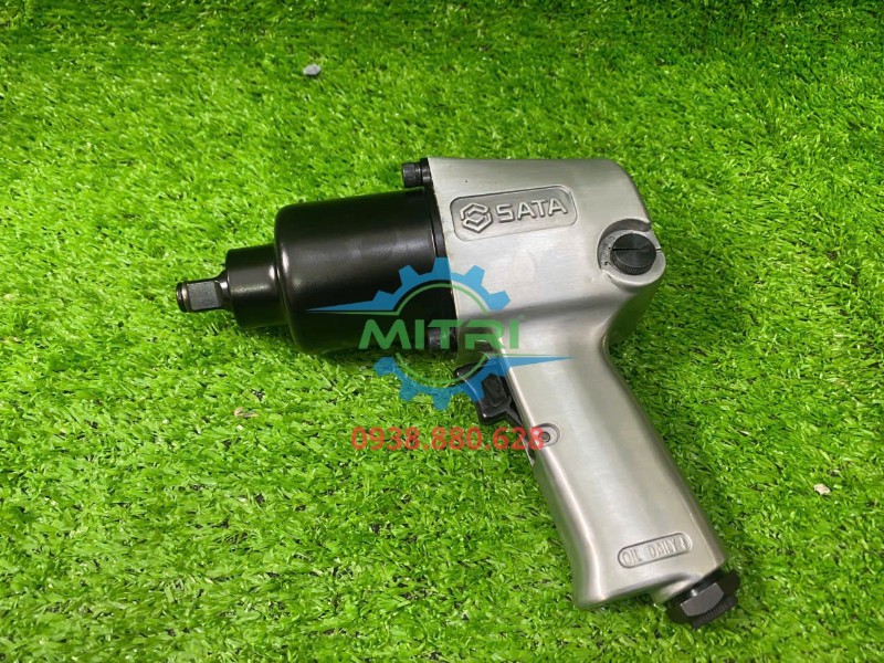 Toàn thân bên trái súng siết bu lông dùng hơi SATA 01113A
