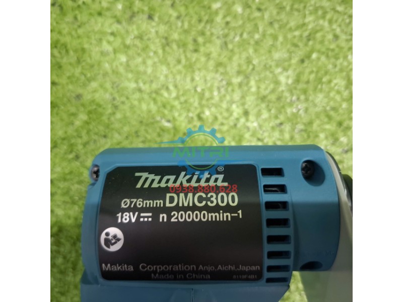 Tem thông số Makita DMC300Z 18V dán trên thân máy