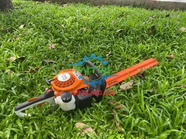 Test cắt tỉa hàng rào bằng STIHL HS45