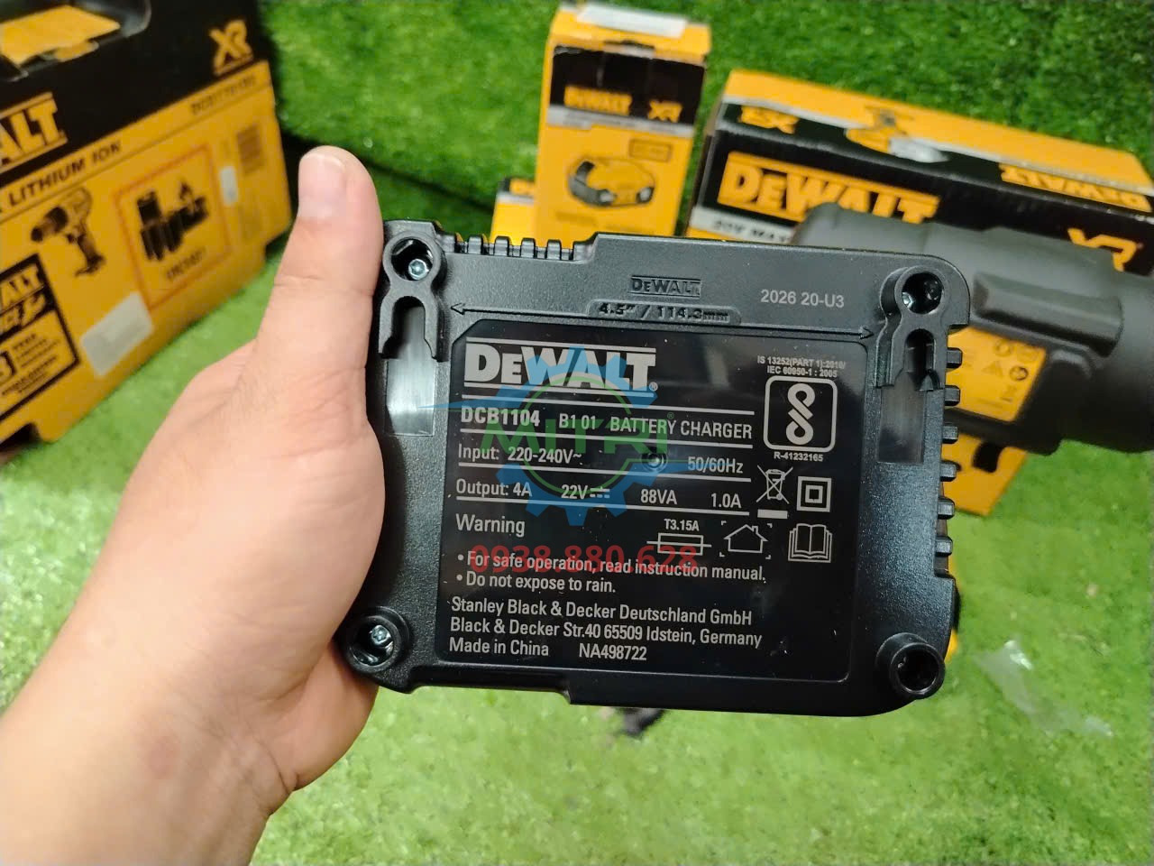 Thân máy siết bu lông DeWalt DCF900N XR Brushless bản không kèm pin sạc