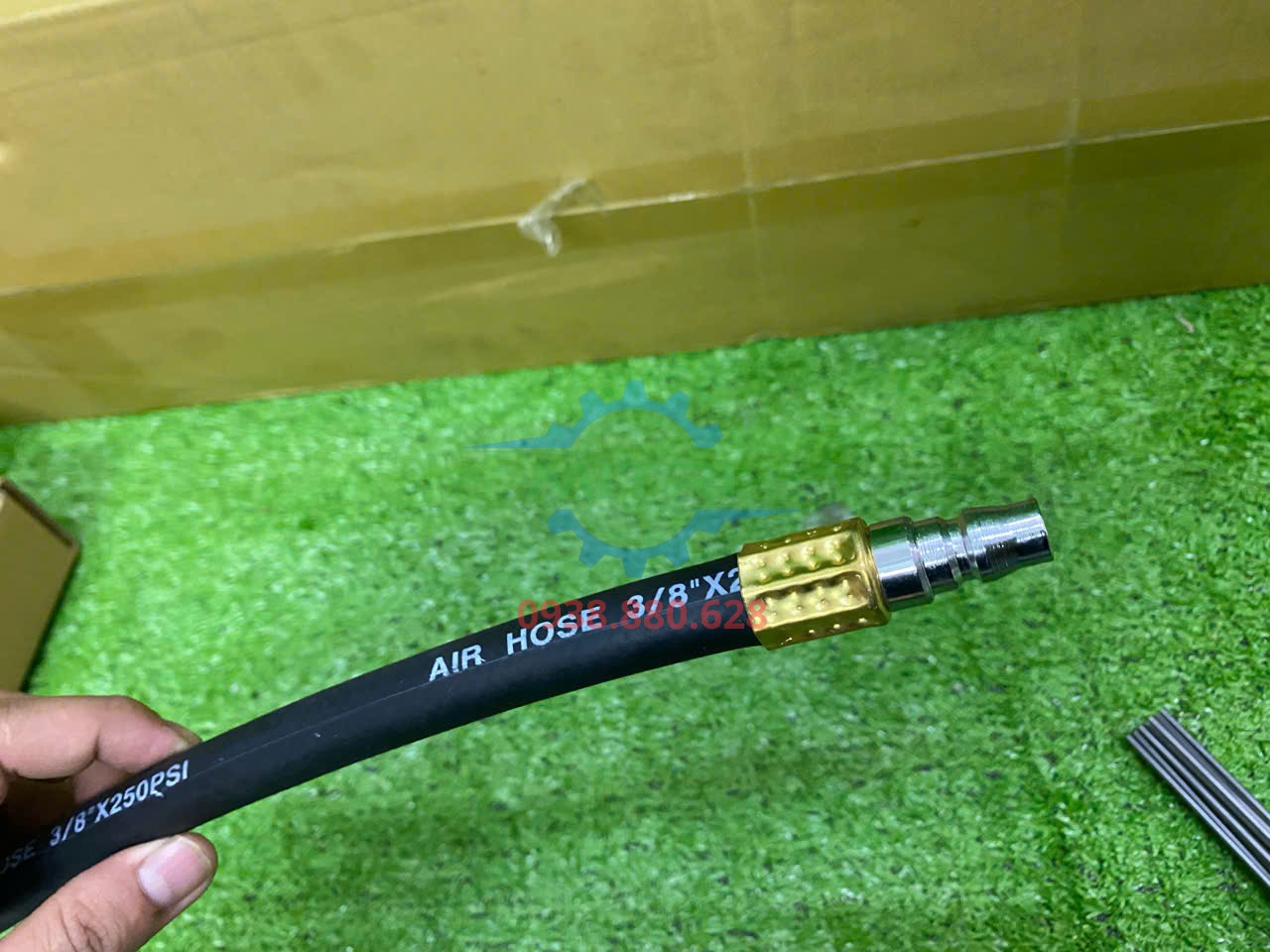 Thiết bị gõ rỉ khí nén Kawasaki KPT-F1J-V2 dùng đầu khí vào 1 phần 4 inch