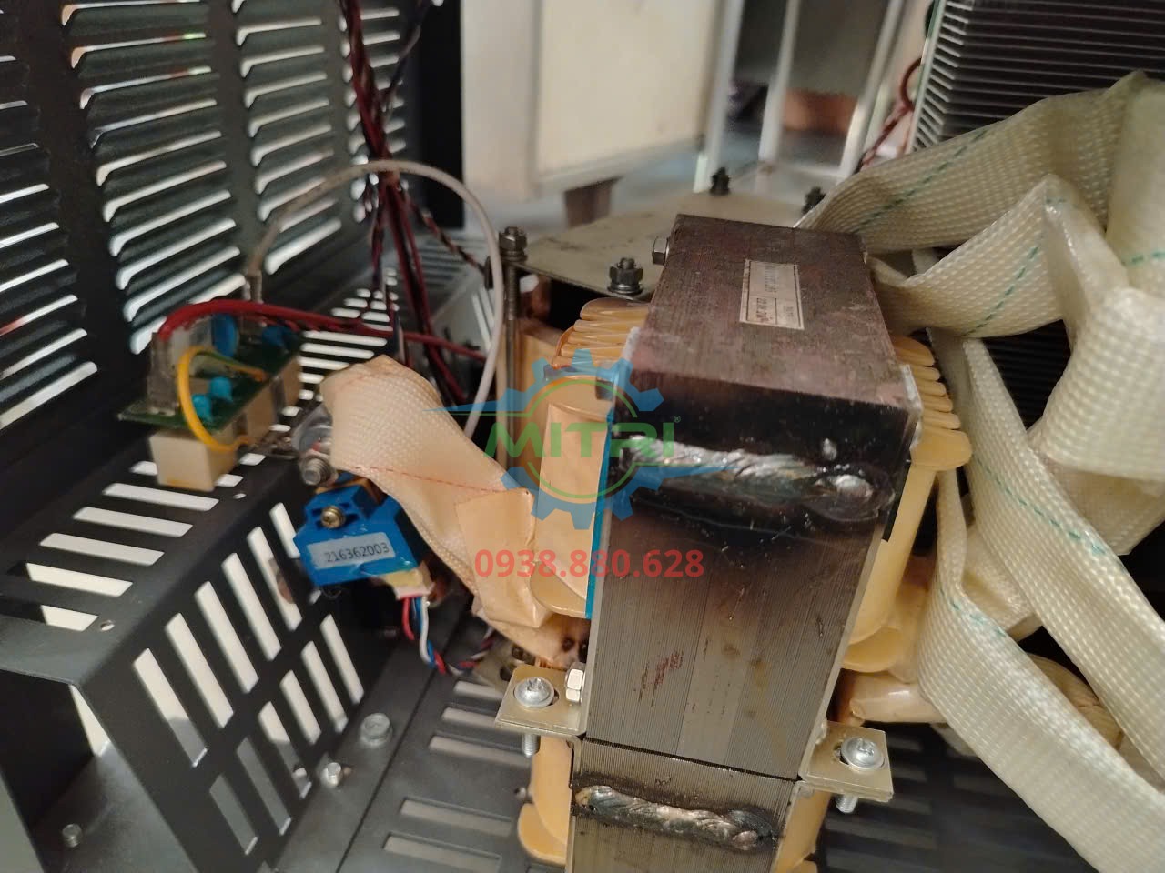 Thiết bị hàn MIG MAG HERO BEM-500 gồm nguồn và bộ cấp dây