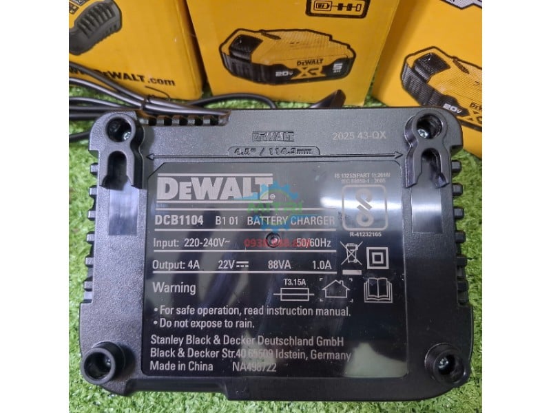 Thông số 18V 20V Max XR DEWALT DCS374