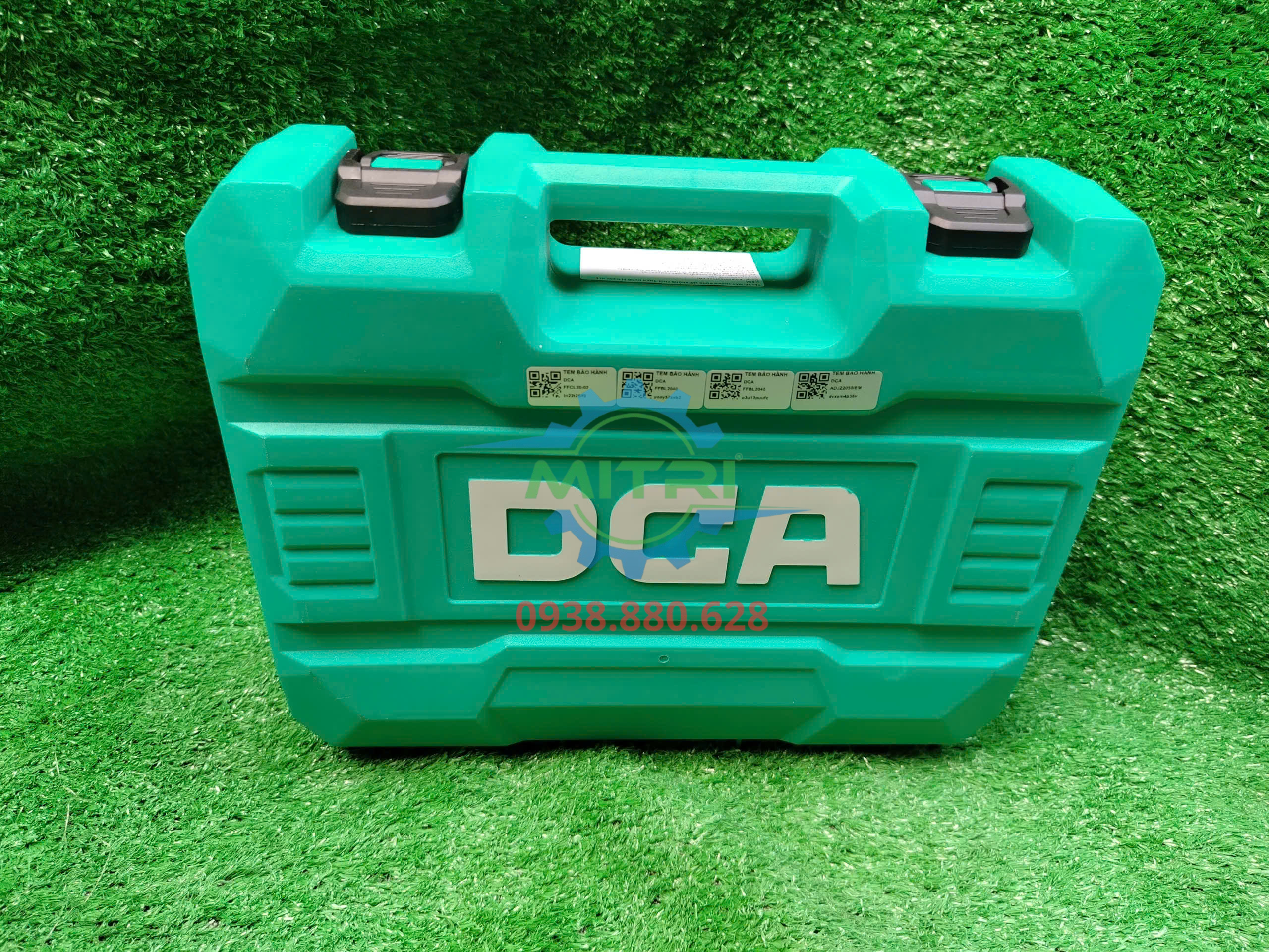 Thực tế máy khoan pin DCA ADJZ2050iEM tại Minh Triết