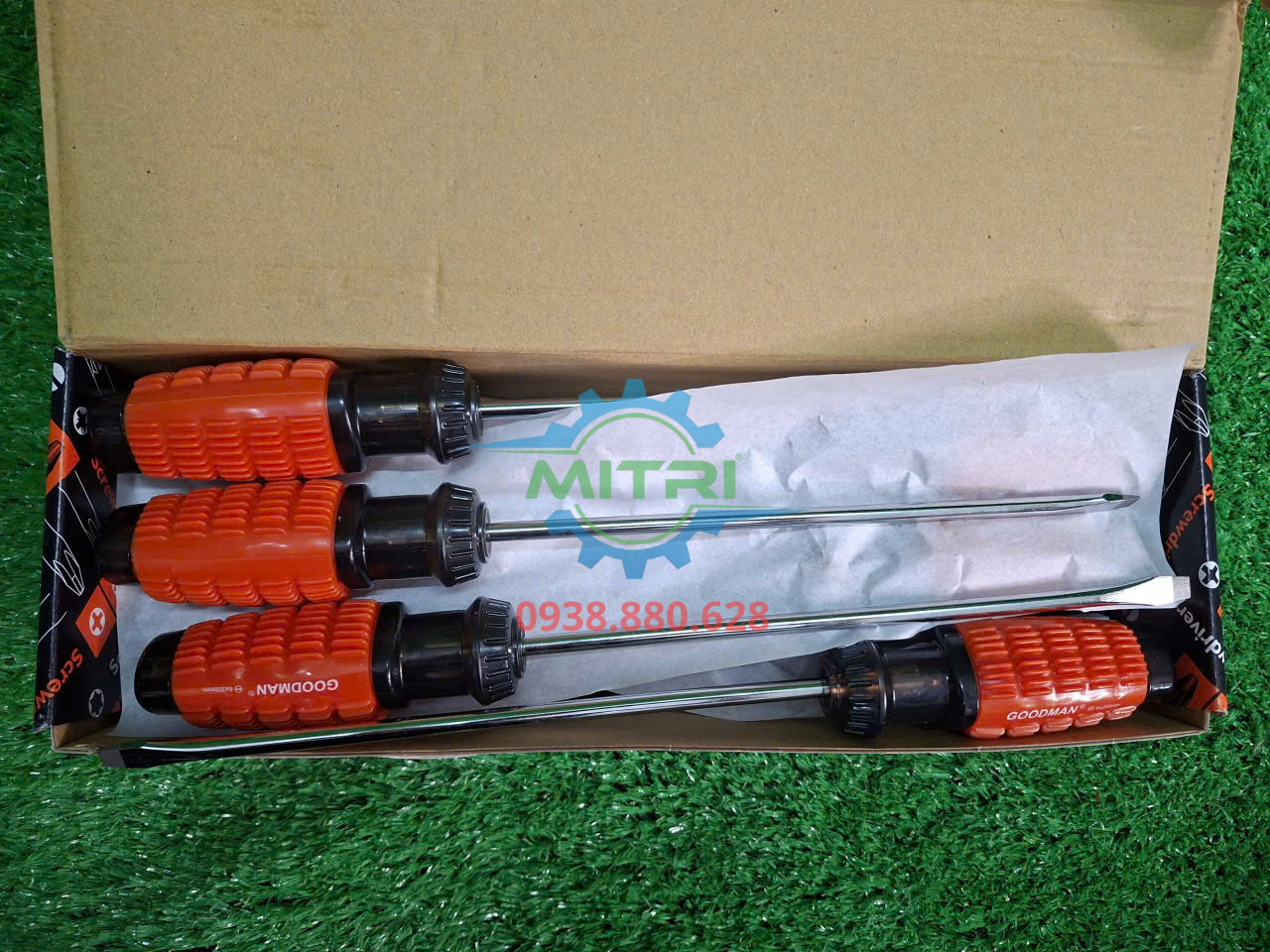 Tua vít cán dài Goodman P91 6x200mm dễ thao tác