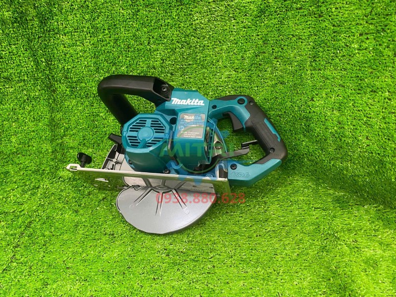Ứng dụng công trình của máy cắt kim loại Makita CS002GZ01