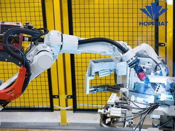Giải pháp robot hàn: Tự động hóa hoàn thiện cho ngành công nghiệp