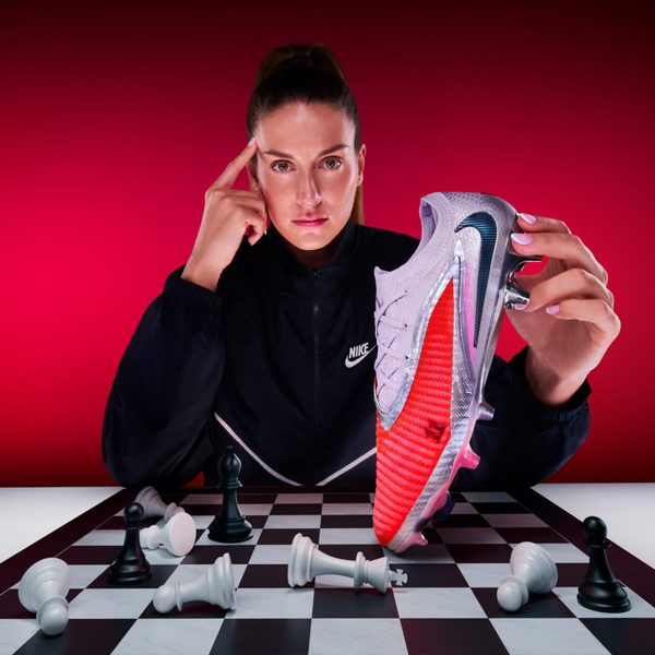 Nike Phantom 6 Alexia Putellas: Phiên bản Signature đầu tiên cho "Nữ hoàng"