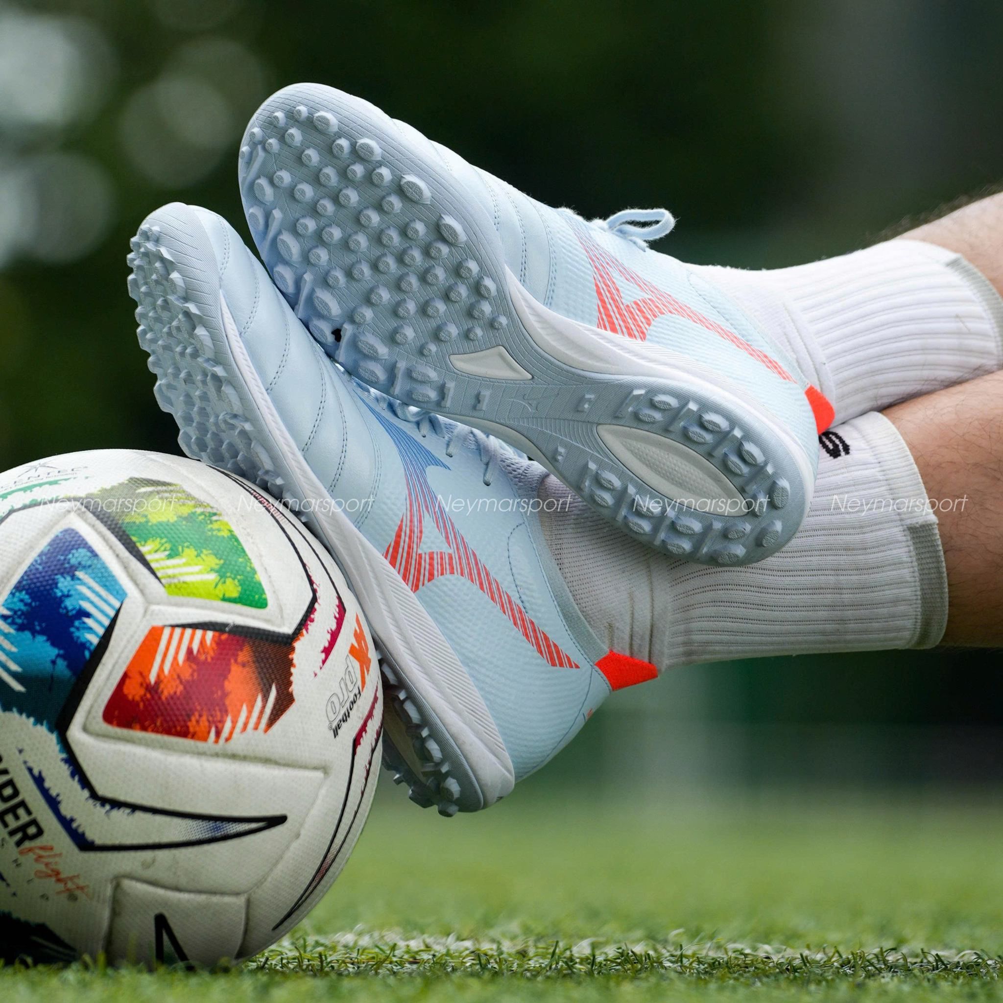 Review Mizuno Morelia Neo V Beta Pro TF: Siêu phẩm da K lưỡi gà liền