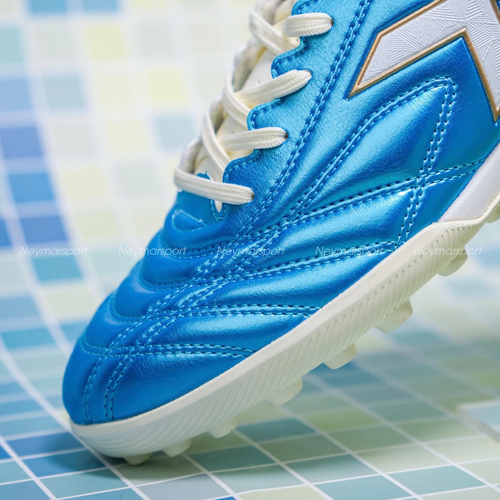 Review Kelme K-Fighting II: Giày đa năng giá rẻ cực ngon cho chân bè