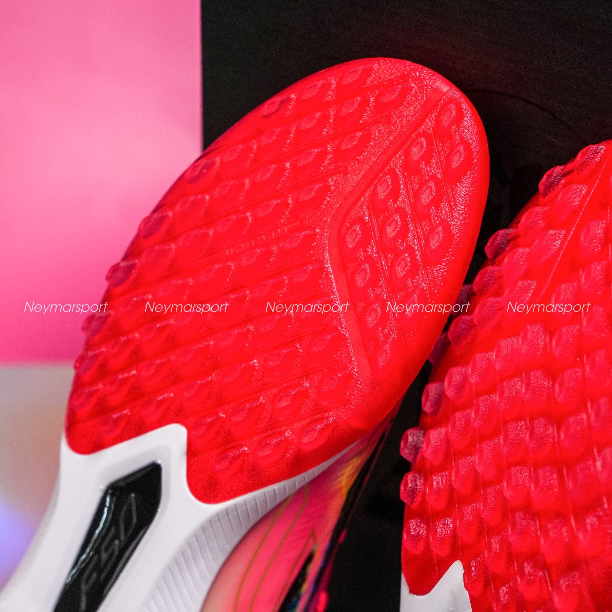 Review chi tiết mẫu giày đá bóng adidas F50 Hyperfast Pro TF
