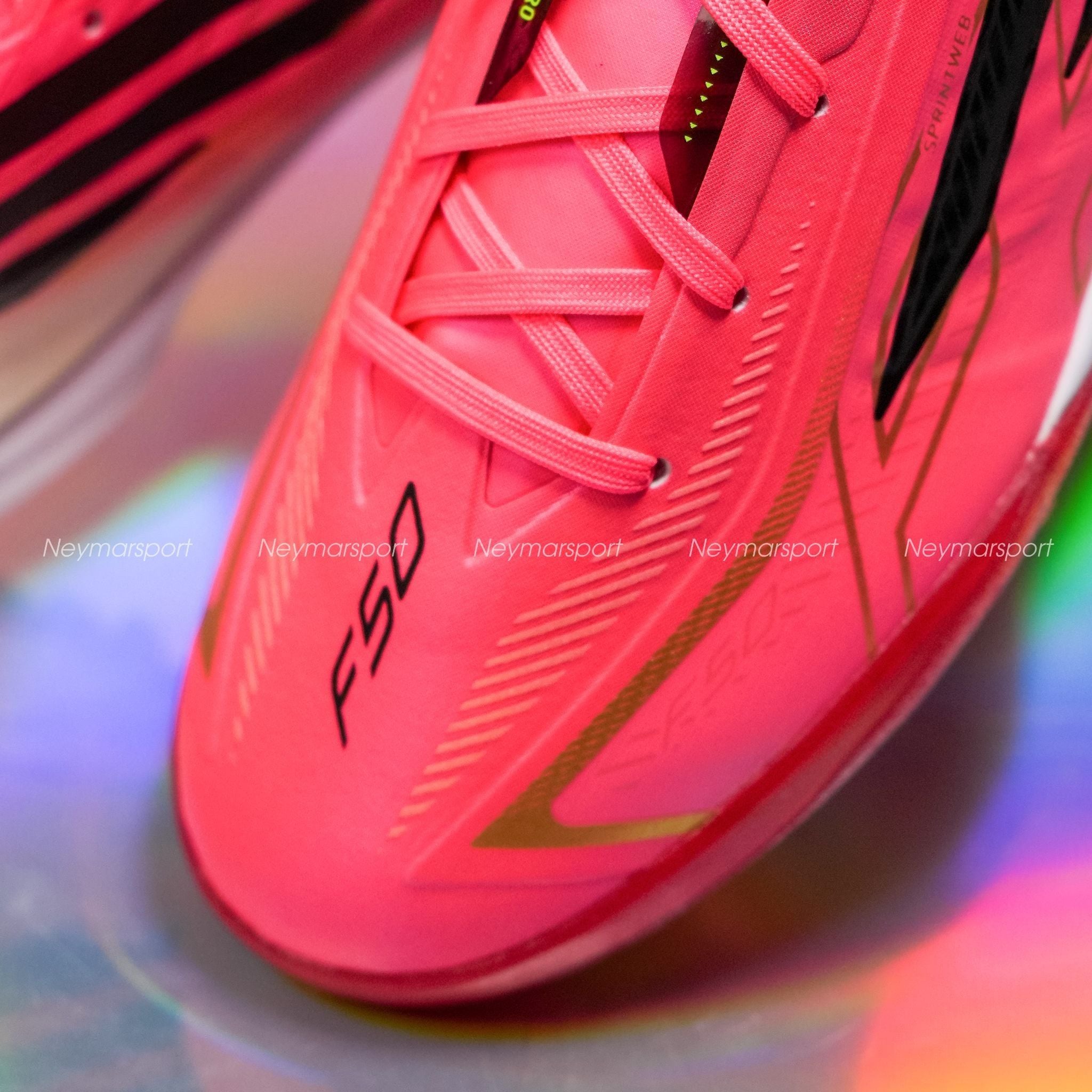 Review chi tiết mẫu giày đá bóng adidas F50 Hyperfast Pro TF