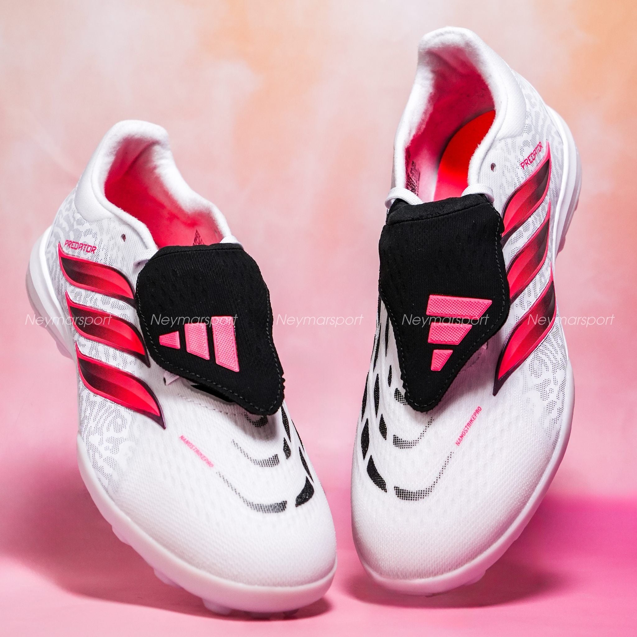 Review adidas Predator 26 Pro TF: Thế hệ 'Quái thú' nhẹ nhất lịch sử