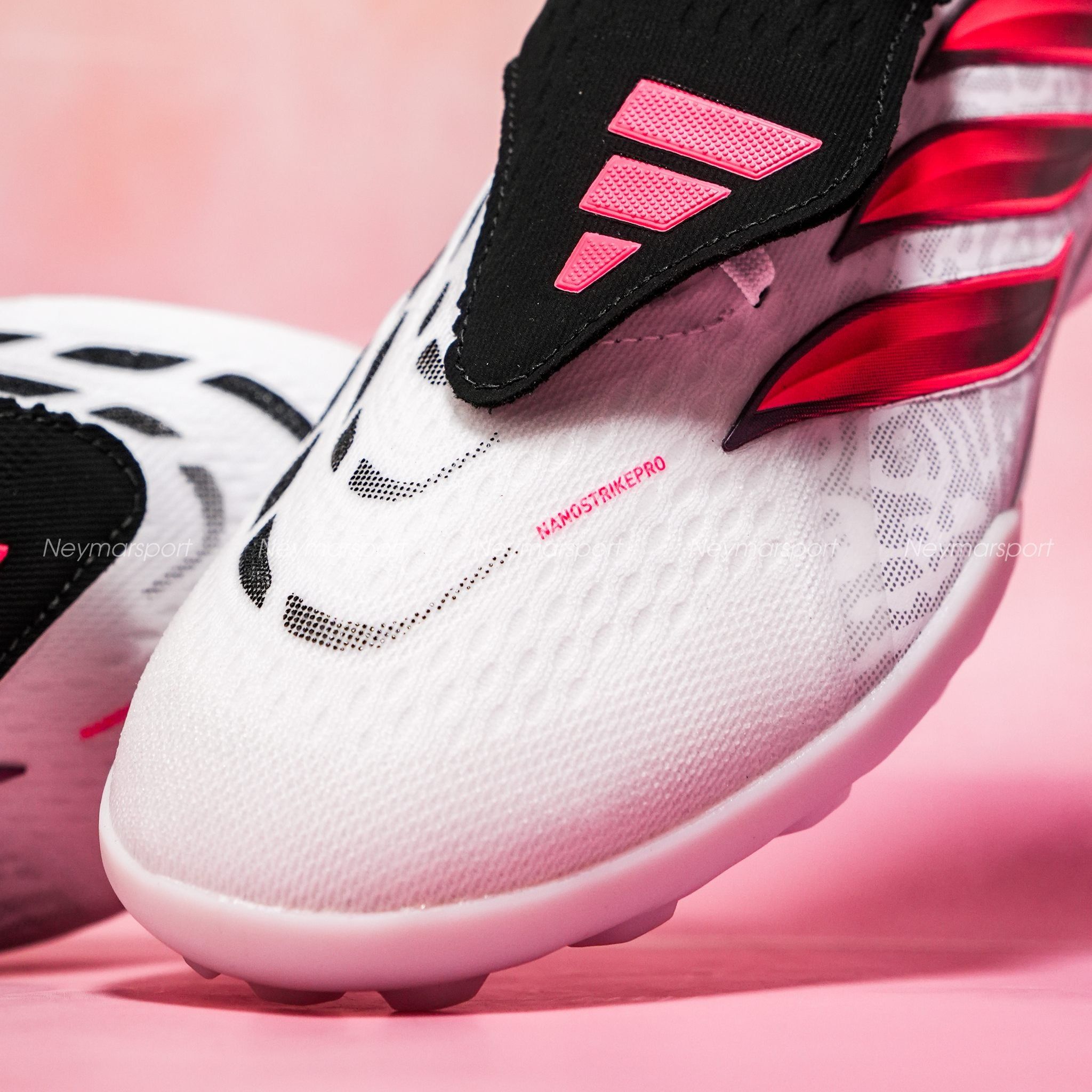Review adidas Predator 26 Pro TF: Thế hệ 'Quái thú' nhẹ nhất lịch sử