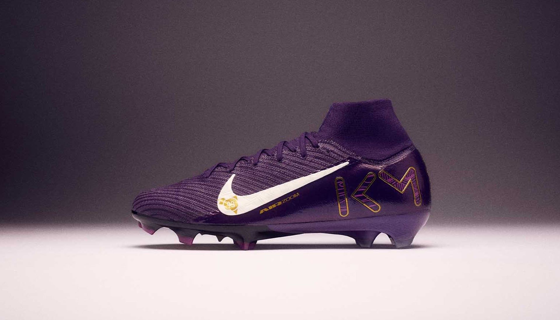 Tất tần tật các phiên bản Nike Mercurial Signature của Kylian Mbappé