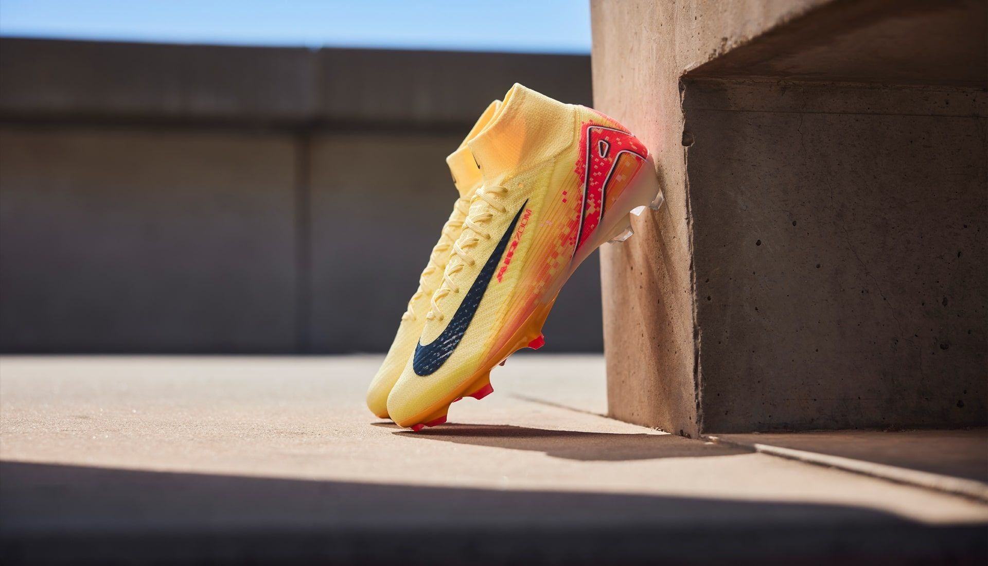 Tất tần tật các phiên bản Nike Mercurial Signature của Kylian Mbappé