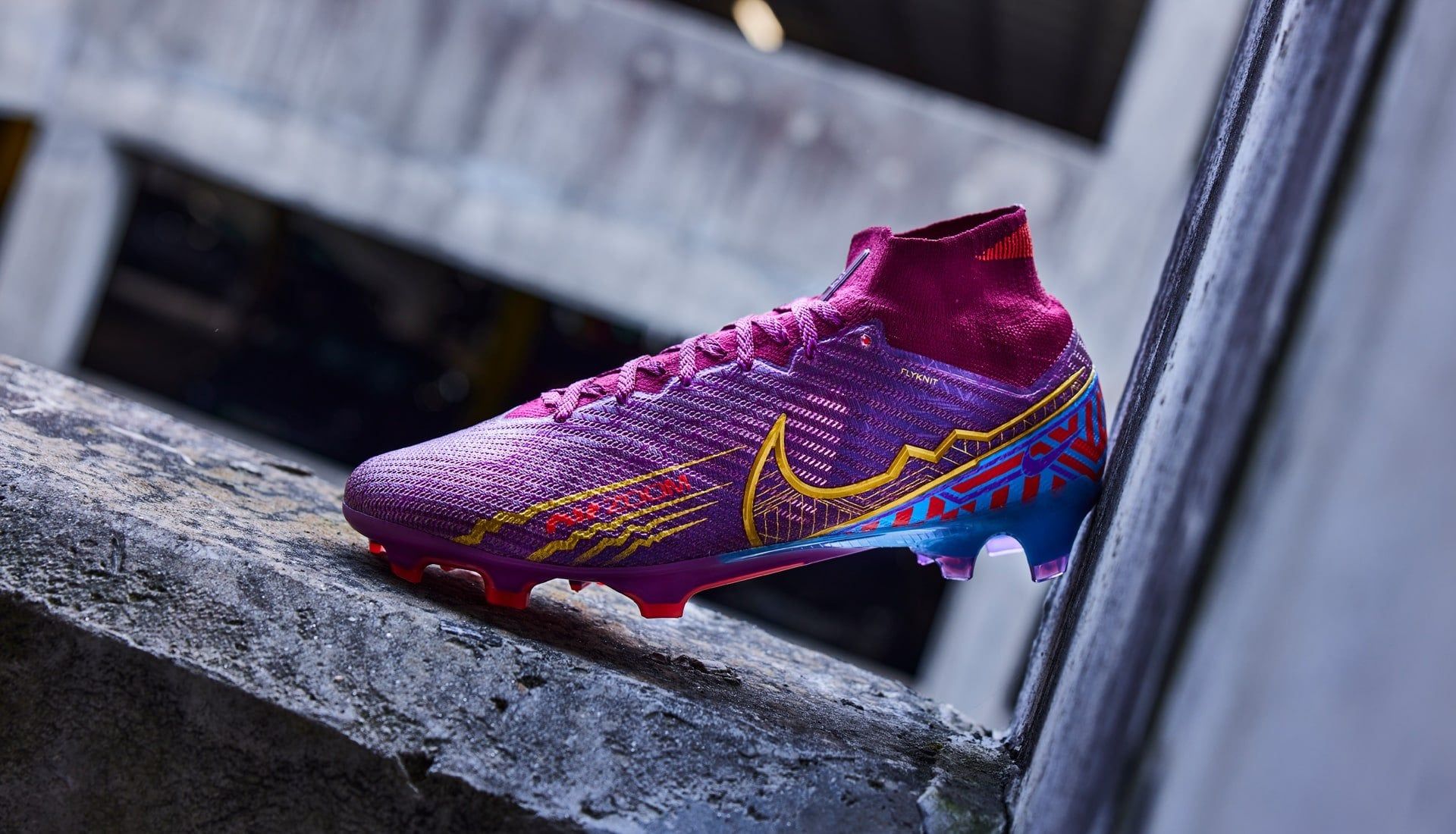 Tất tần tật các phiên bản Nike Mercurial Signature của Kylian Mbappé