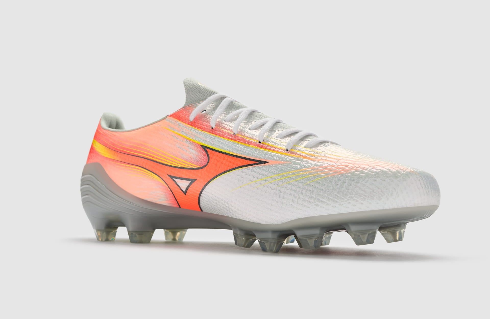 Mizuno trình làng Prism White Pack: Sắc cam rực cháy đón World Cup