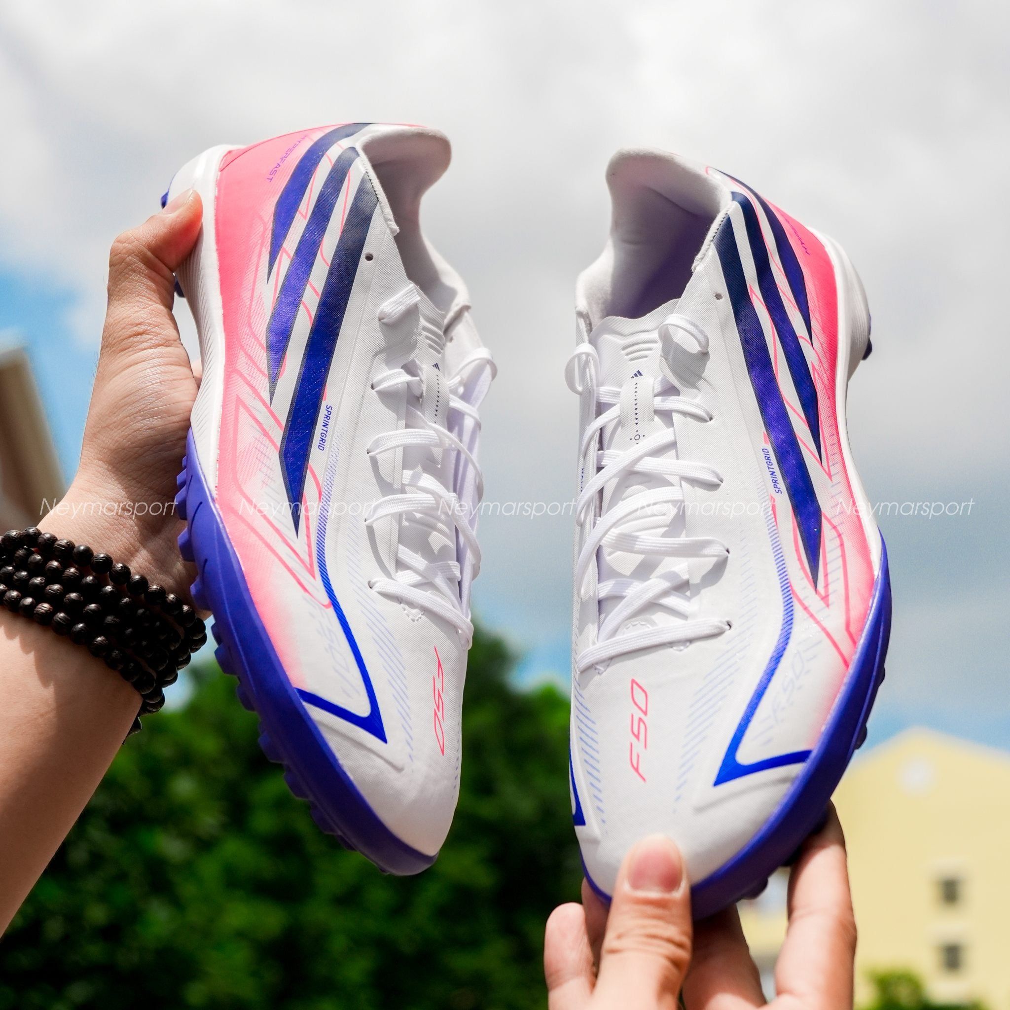 Review adidas F50 Hyperfast League TF: Bước ngoặt phân khúc tầm trung
