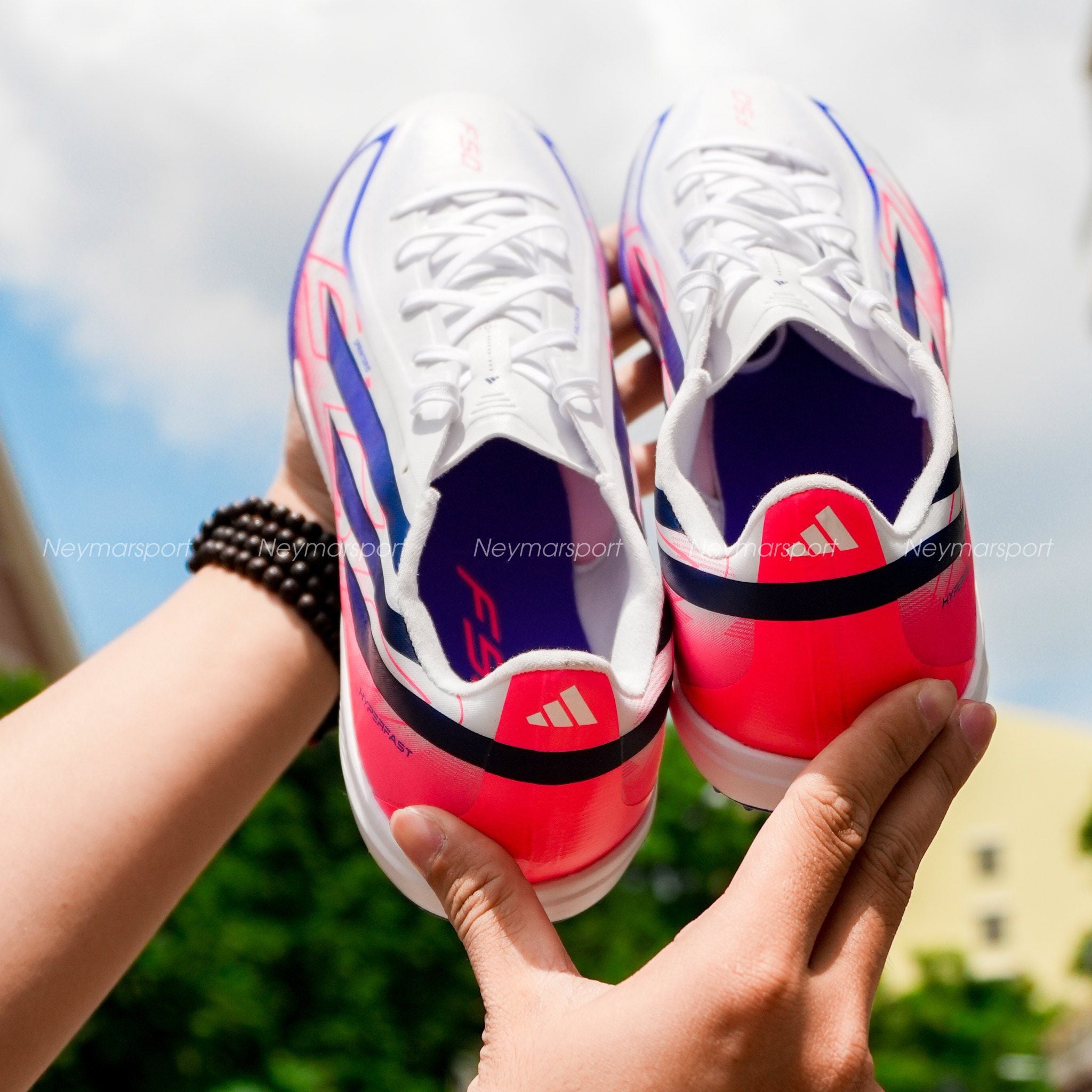 Review adidas F50 Hyperfast League TF: Bước ngoặt phân khúc tầm trung