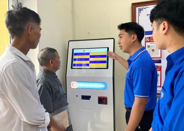 Triển Khai Giải Pháp Số Hóa Cho Trung Tâm Hành Chính Công Tại Phường Trường Vinh