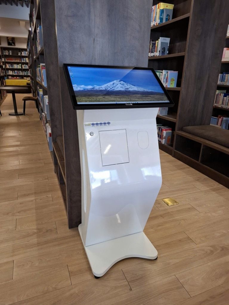 Thiết bị Kiosk cho thư viện trường Đại học Yersin