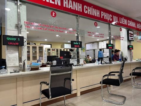 Kiosk dịch vụ công phục vụ chuyển đổi số tại phường Diên Hồng