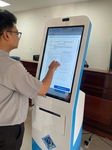 Kiosk Thông Tin Đại Học Cần Thơ – Giải Pháp Chuyển Đổi Số Nâng Cao Trải Nghiệm Sinh Viên