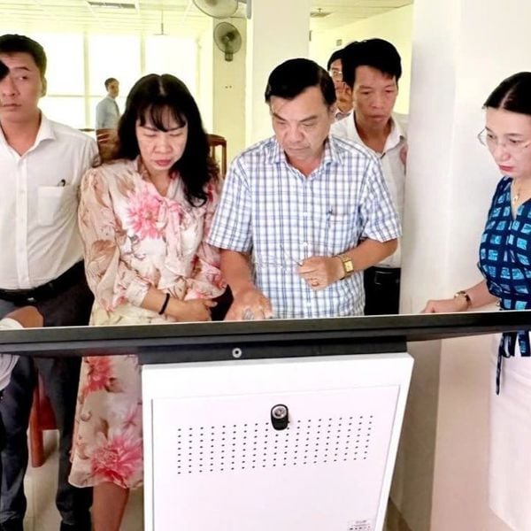 Kiosk Tra Cứu Thông Tin (Series K)