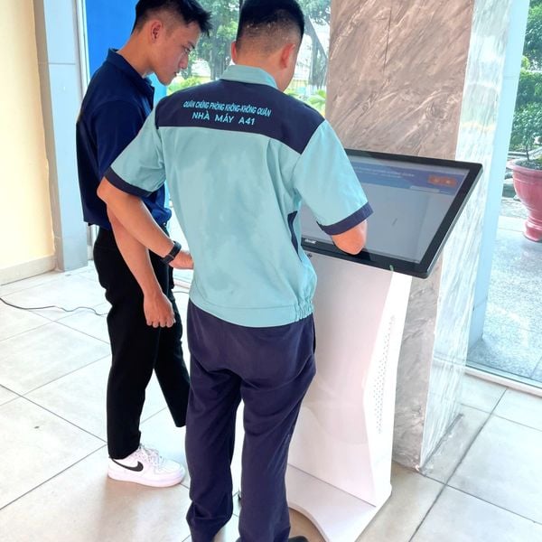 Kiosk Tra Cứu Thông Tin (Series K)