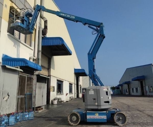 Xe nâng người boom lift cho thuê tại KCN Gò Dầu