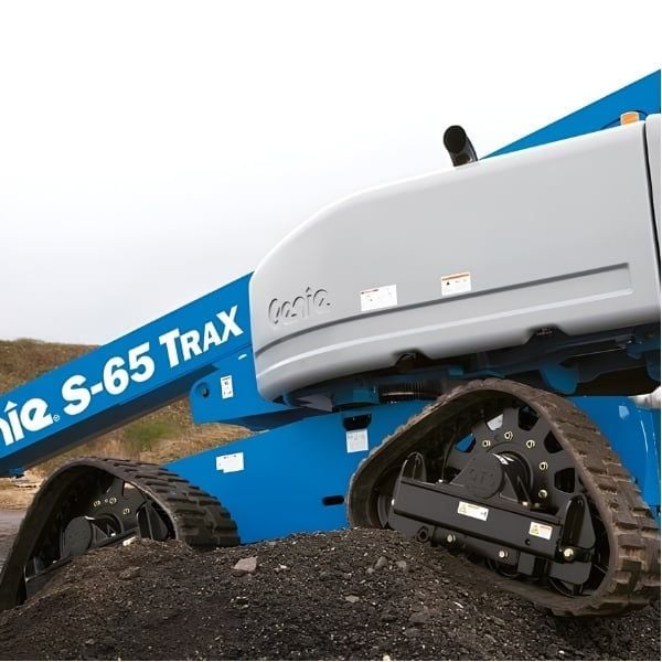 Cần giảm tốc độ từ sớm trước khi xe bước vào đoạn dốc