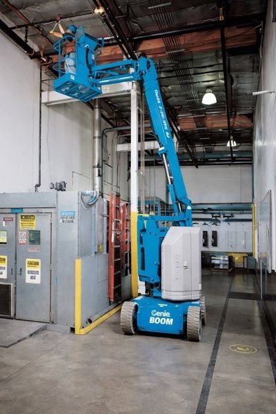 Thiết bị thi công trên cao phải linh hoạt và đảm bảo nâng hạ an toàn