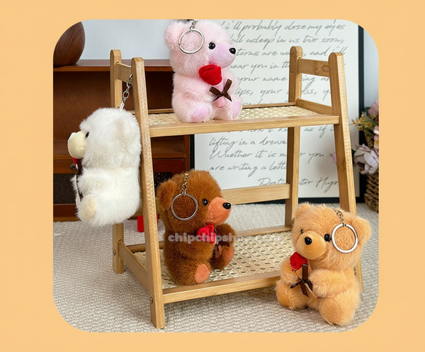 MÓC KHÓA GẤU ÔM HOA HỒNG