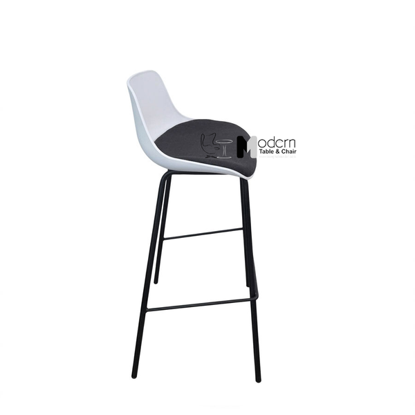 Ghế quầy bar thân nhựa chân sắt cố định CB01004-F - Thân trắng