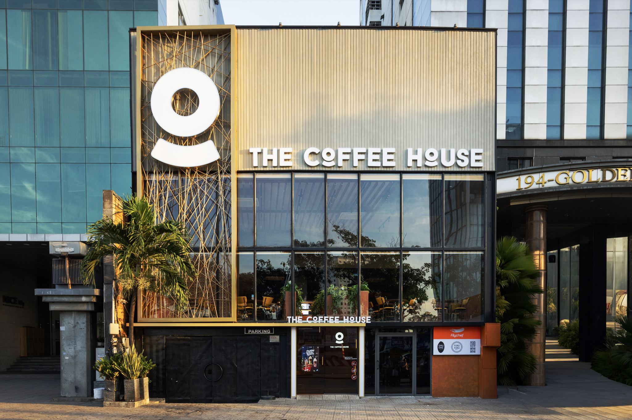 The Coffee House Điện Biên Phủ mở cửa trở lại với không gian mới