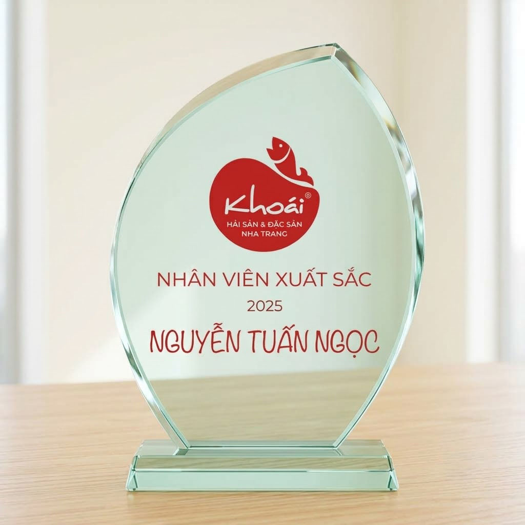 Kỷ niệm chương khen thưởng, vinh danh học sinh giỏi, tri ân Thầy Cô