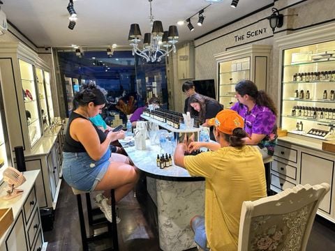 Create Your Own Signature Perfume in Saigon – Local Craft Experience