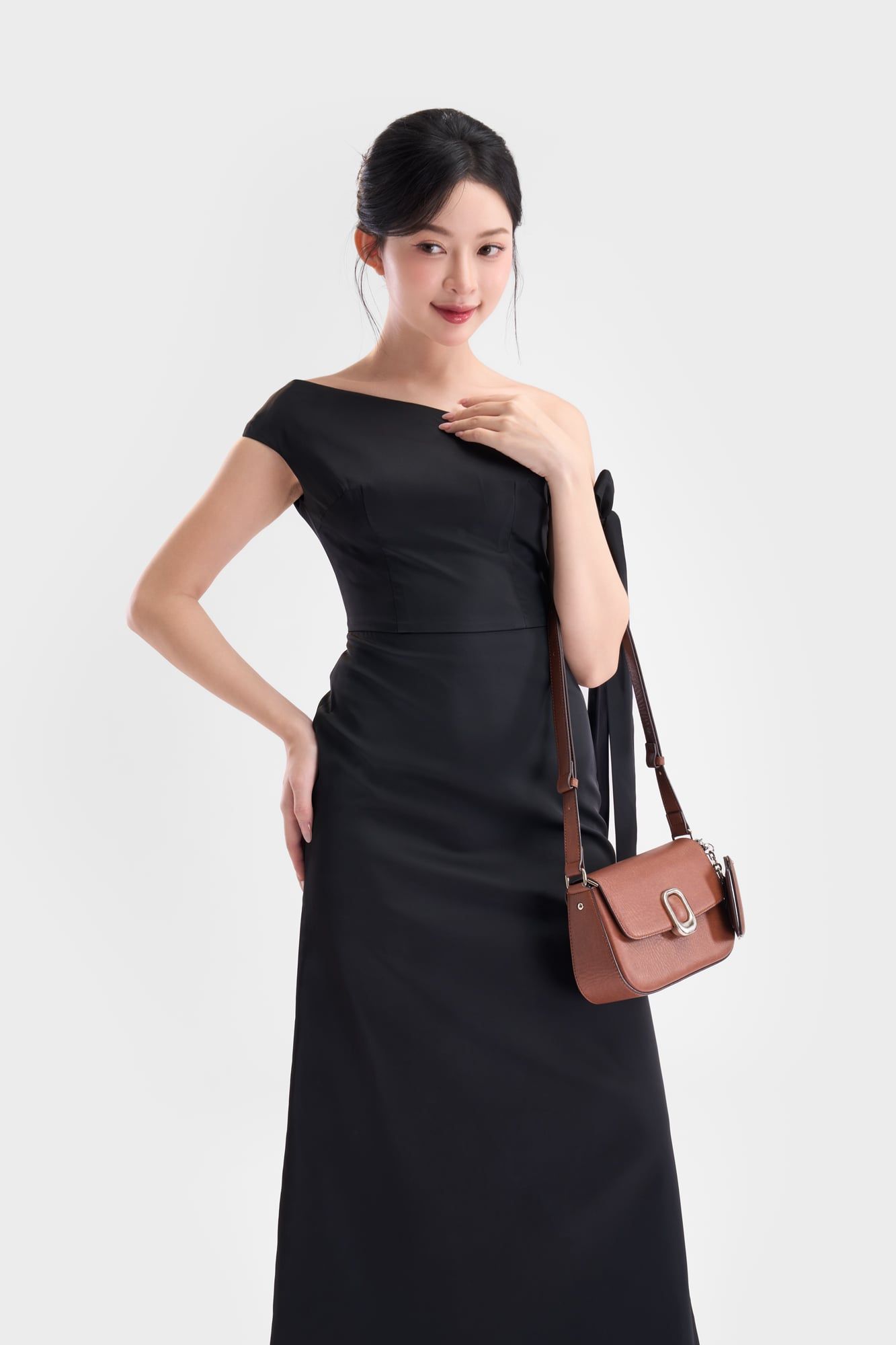 Túi Lata (Thời trang nữ khóa oval phối gương mini - Túi đeo chéo da HN144)