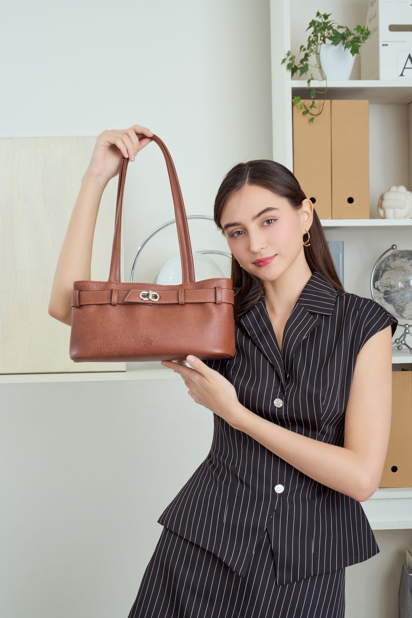 Túi Lata (Thời trang nữ nhấn khóa trang trí - Túi xách da TX26)