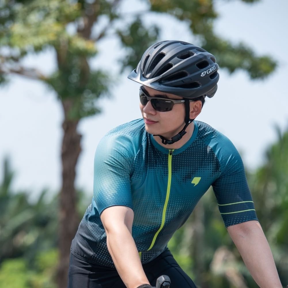 Mẫu nam Giro Register