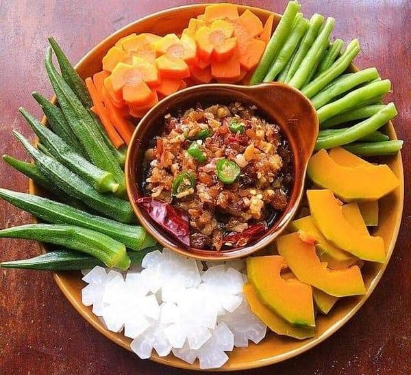 Hộp mắm kho quẹt