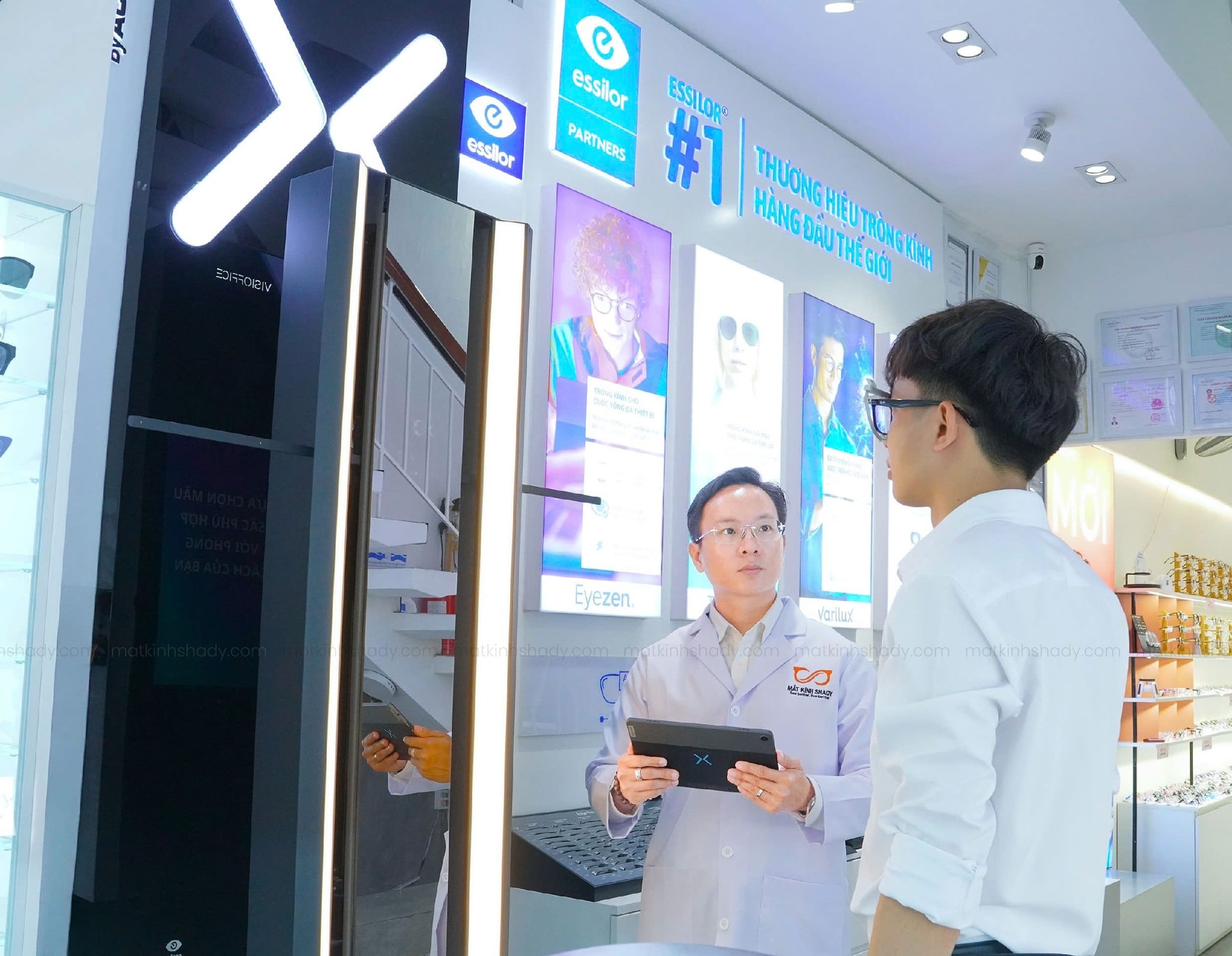 Mắt Kính Shady - Đại Diện Duy Nhất Từ Việt Nam Tham Dự Switch 2026 Tại MonaCo: Cập Nhật Tương Lai Ngành Kính Mắt Toàn Cầu