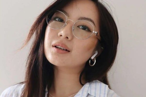 gọng kính kim loại