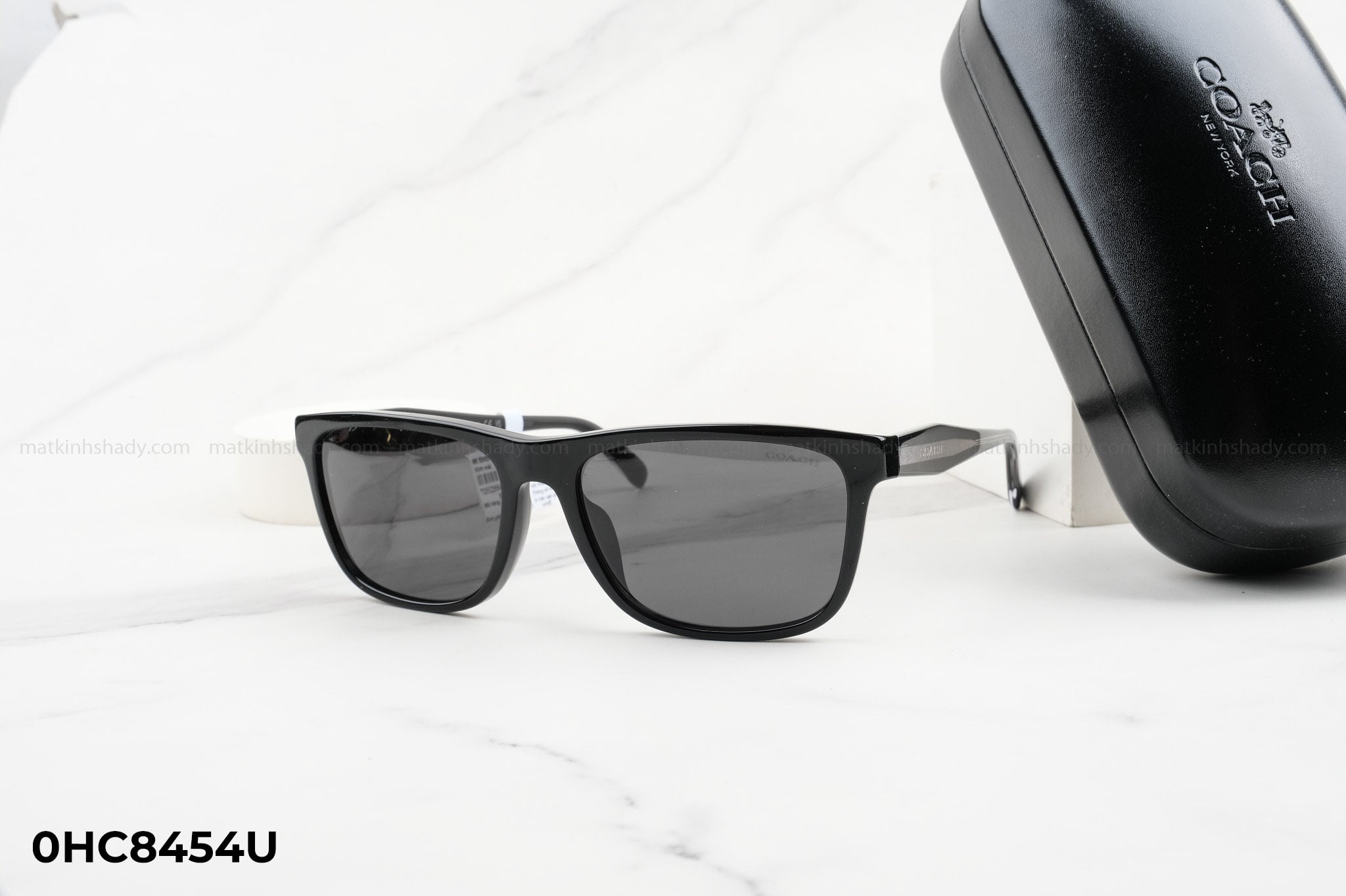 Coach Eyewear - Sunglasses - 0HC8454U