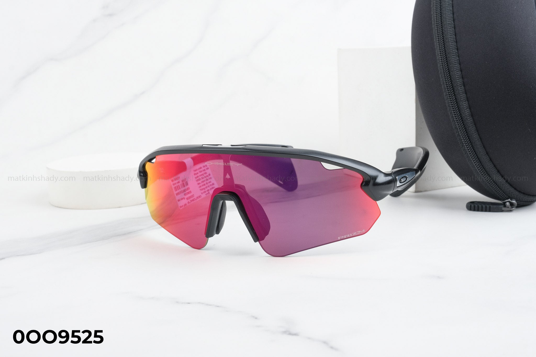 Oakley Eyewear - Sunglasses - 0OO9525