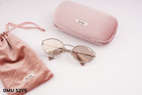 mắt kính miu miu