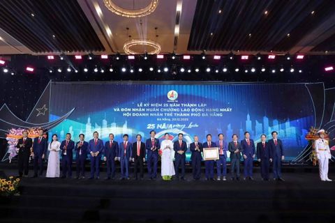 MERRIMAN ĐỒNG HÀNH CÙNG ĐẠI HỘI HỘI DNT ĐÀ NẴNG LẦN THỨ VIII